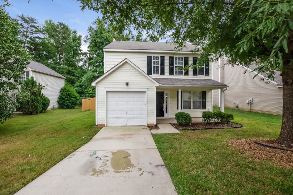 7929 Bristle Ln, Charlotte, NC 28214 Home for Rent 3 Beds, 3 Baths